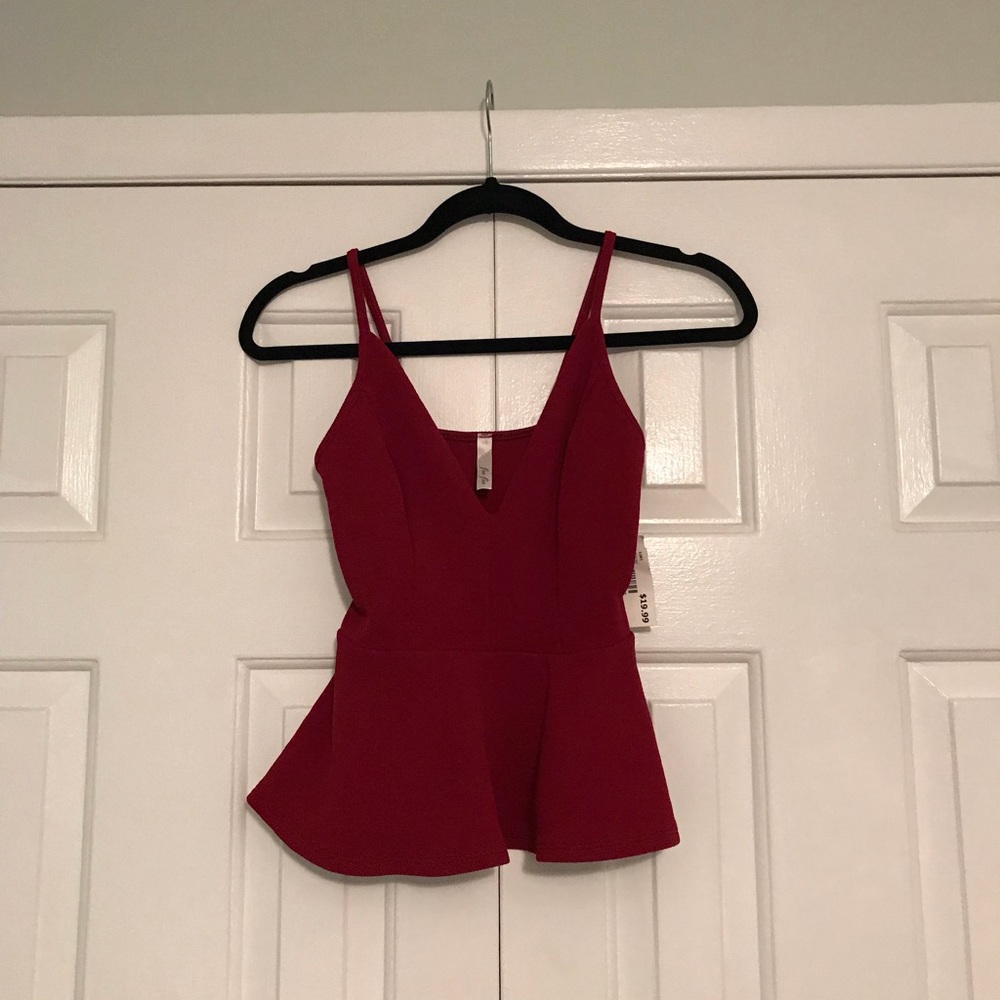 Maroon red top